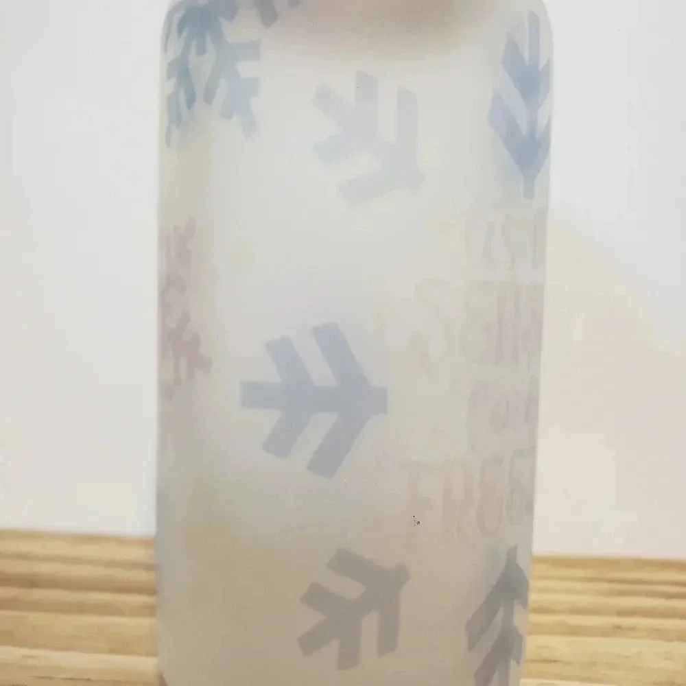 Season‎ to be freezin frosted glass cup includes lid and plastic straw